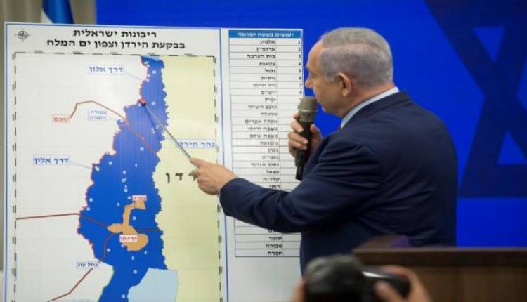 سيف الضم مسلط على رقاب الفلسطينين