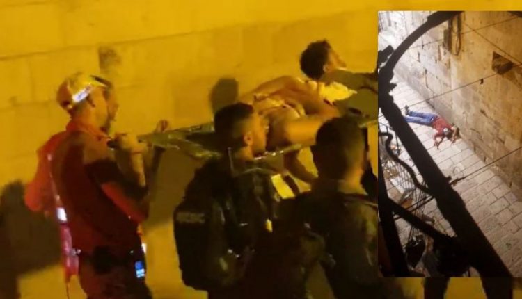 استشهاد شاب فلسطيني امام المسجد الاقصى برصاص شرطة الاحتلال