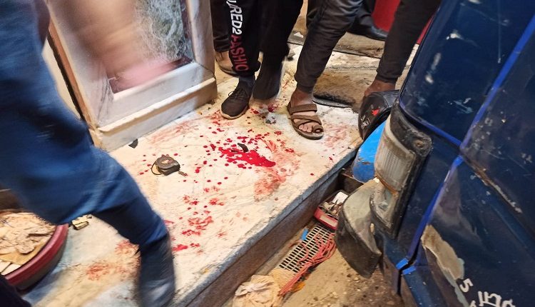 مكروباص يقودة طفل يتسبب فياصابة خمسة اشخاص