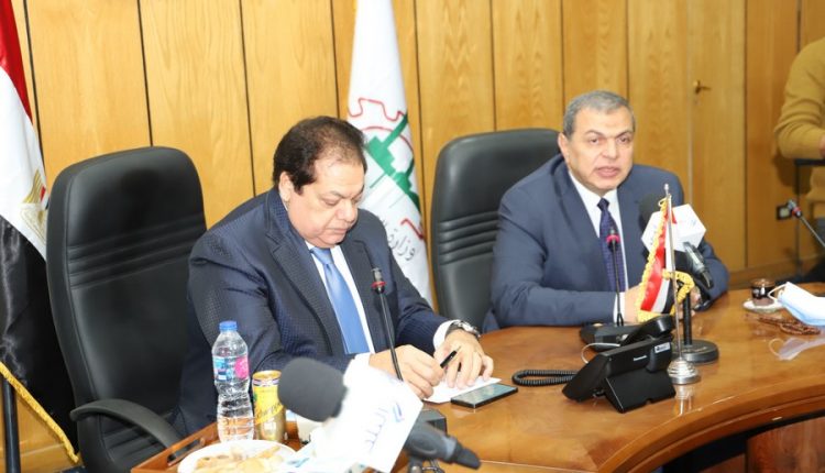 وزير-القوى-العاملة-والنائب-ابو-العنين