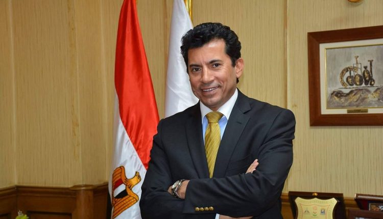 وزير الشباب والرياضة