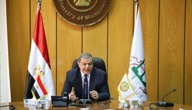 محمد-سعفان-وزير-القوى-العاملة