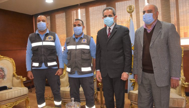 محافظ-الغربية- العاملين بهيئة الإسعاف