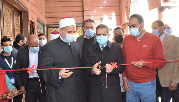 محافظ الغربية يفتتح مسجد و ٣ محطات للصرف الصحي بمركز قطور